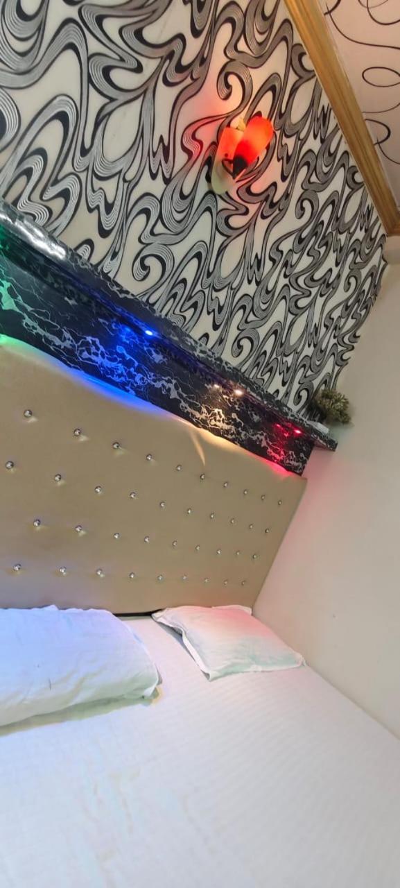 Hotel Bombay Inn Patna  Bagian luar foto